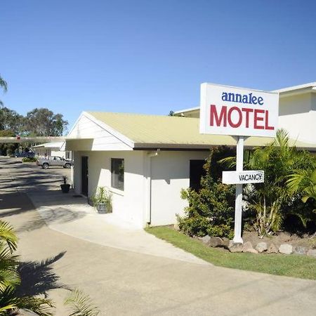 Annalee Motel โบเดเซิร์ท ภายนอก รูปภาพ