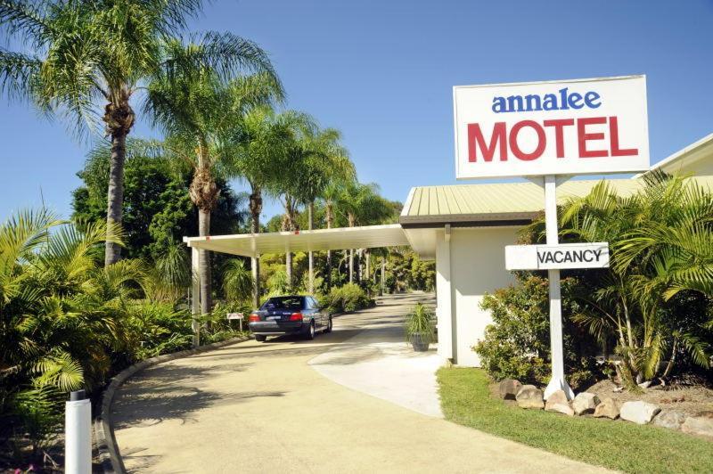 Annalee Motel โบเดเซิร์ท ภายนอก รูปภาพ